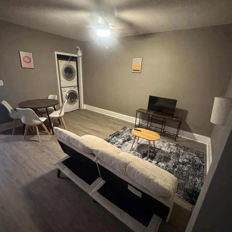 COZY NEW Apartment in DC Apartment in District of Columbia