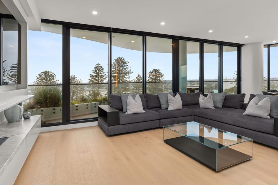Altura Bay Luxury Residence Frankston Apartment in Frankston