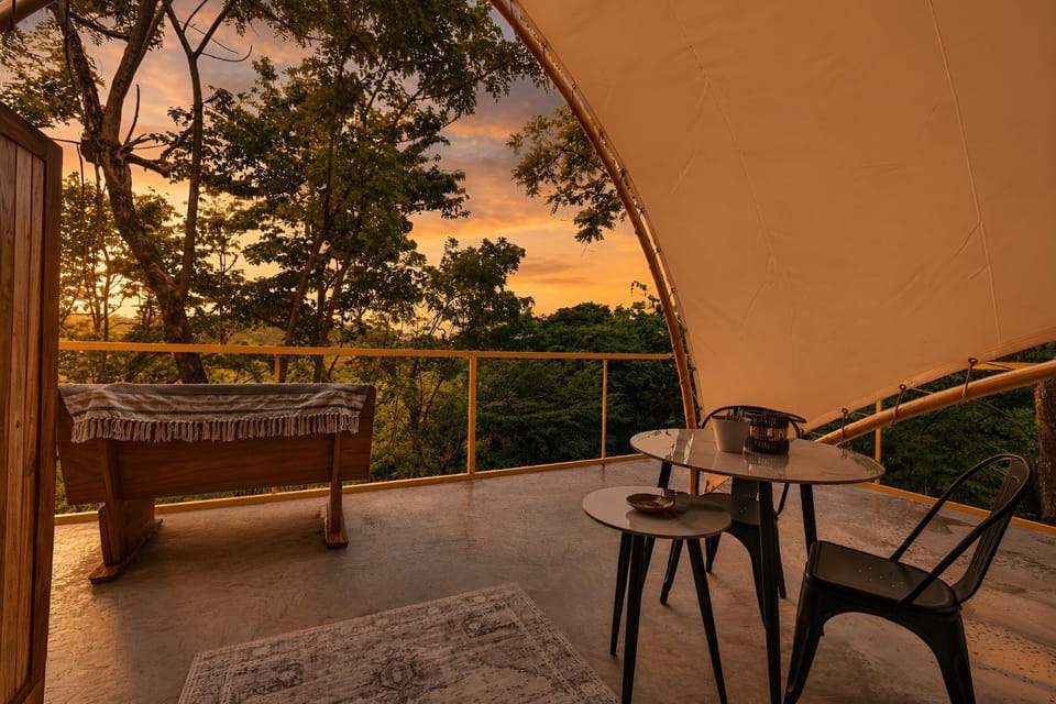 View (from property/room), Balcony/Terrace, Dining area, Sunset