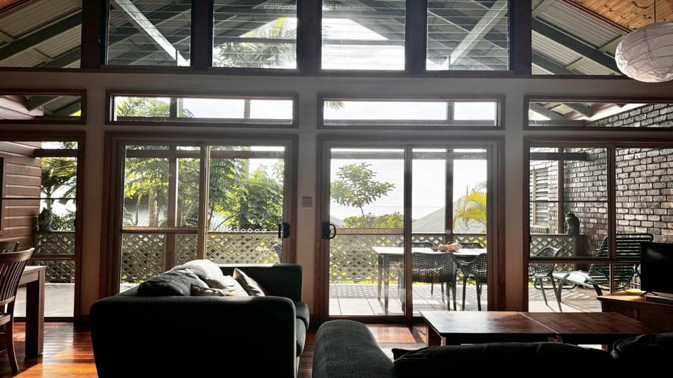 Drift - Lifestyle Yamba House in Angourie
