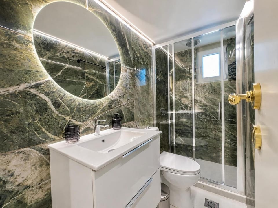 Riviera Escape - Stylish 1BR Near the Sea by ΜΡS Apartment in Decentralized Administration of Attica