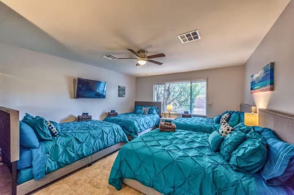 Villa Twice Happy Sleeps 30 Pool Games Villa in Spring Valley