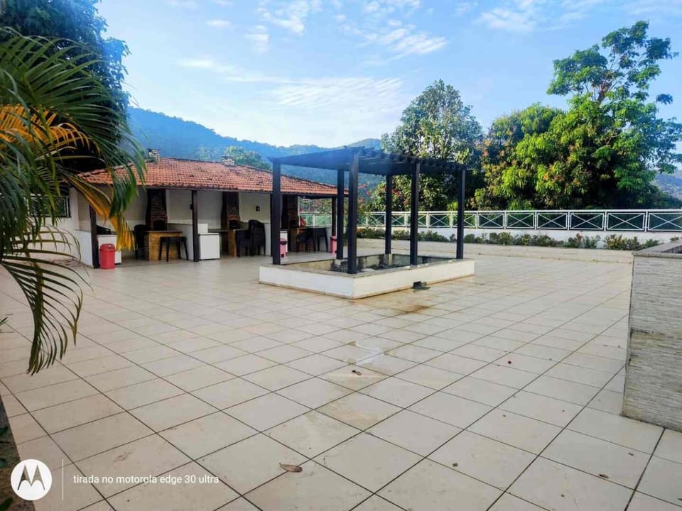 Itaipu com varanda e piscina Apartment in Niterói