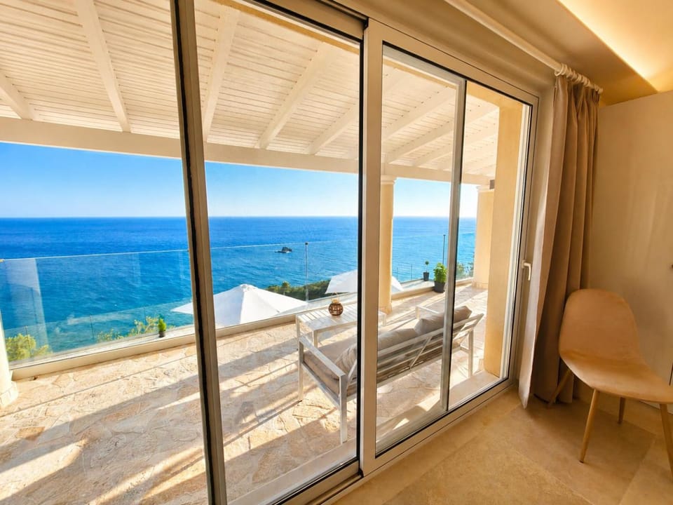 Day, Natural landscape, View (from property/room), Balcony/Terrace, Sea view