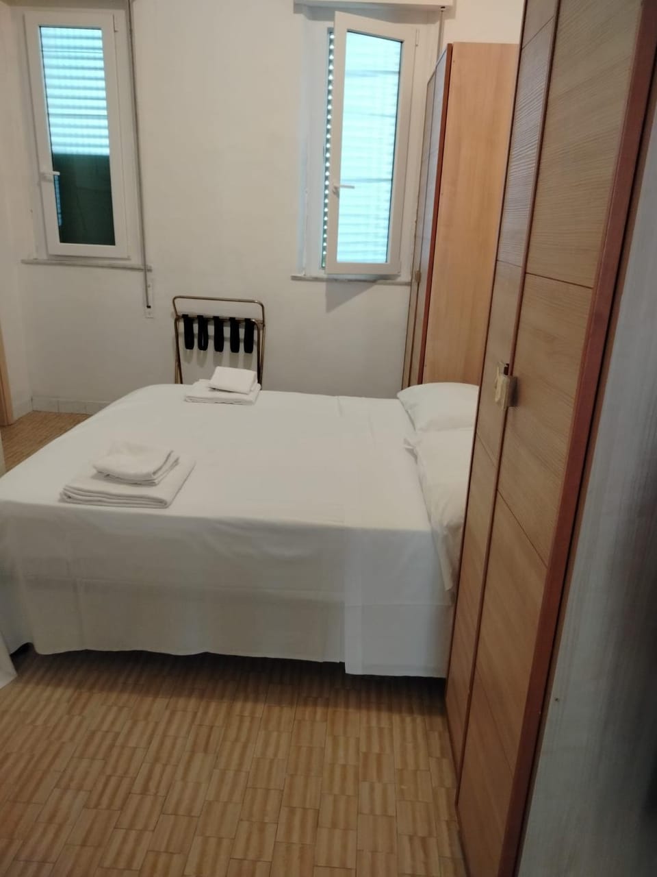 Bed, Bedroom, wardrobe