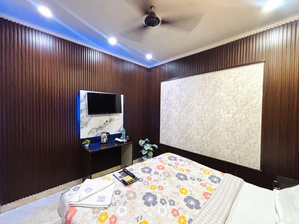 HOTEL Tom and Jerry Vacation rental in New Delhi