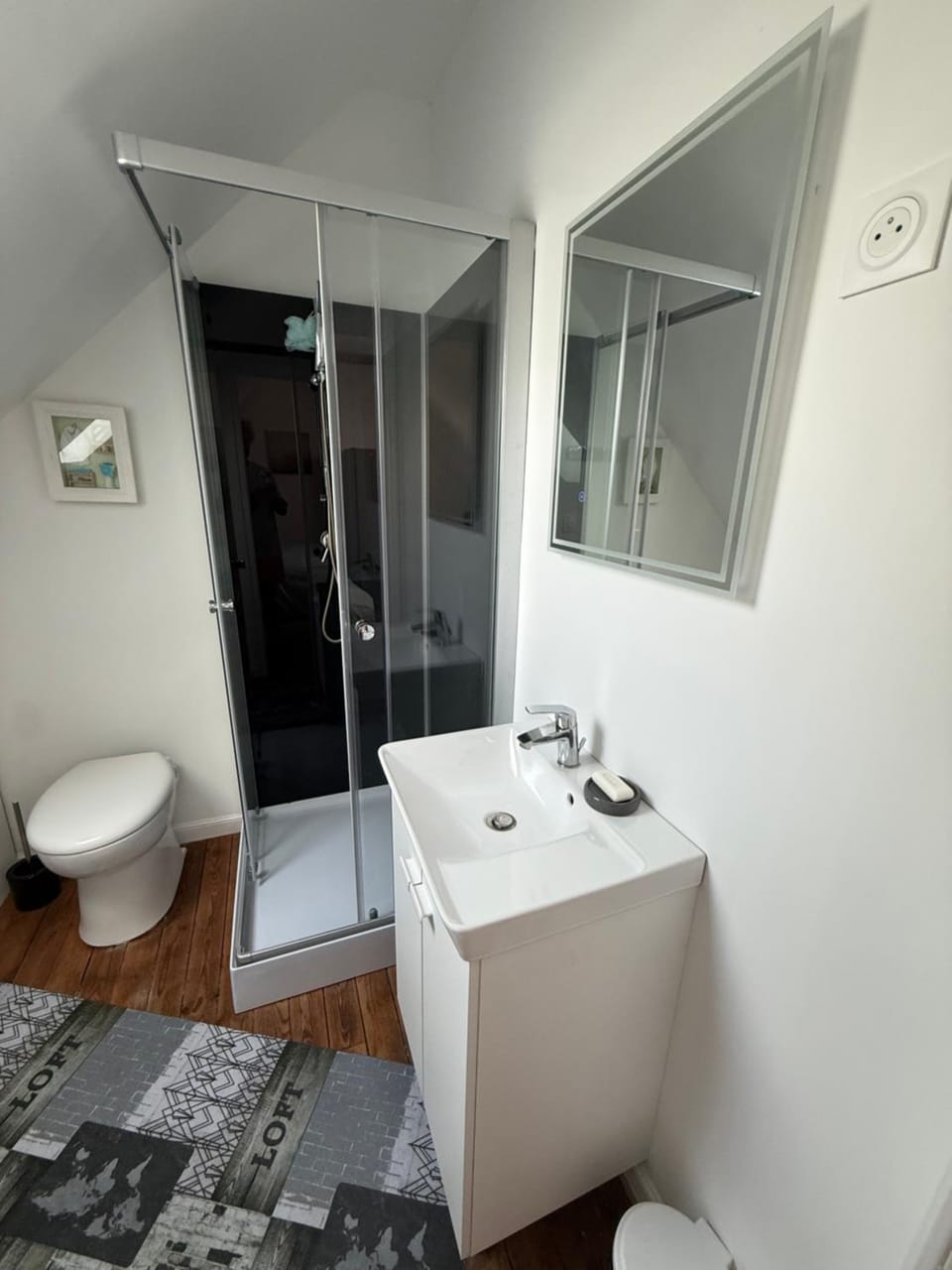 Shower, Toilet, Bathroom, towels, towels