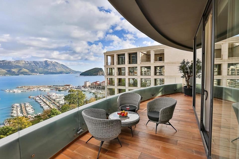 Ljupka Sea & Old Town View Apartment Apartment in Budva