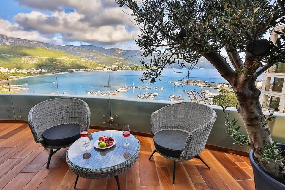 Ljupka Sea & Old Town View Apartment Apartment in Budva