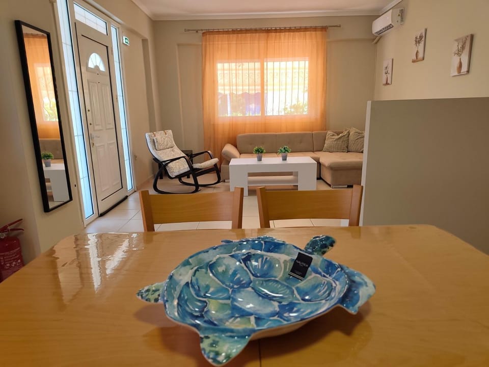 Sonia's Terrace Apartment - 5 Min to Beach Apartment in Halkidiki