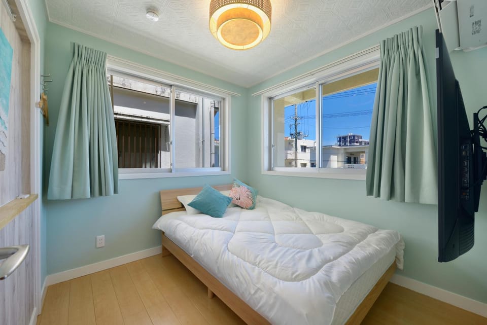 VILLA fantasia Okinawa Chatan Apartment in Okinawa Prefecture