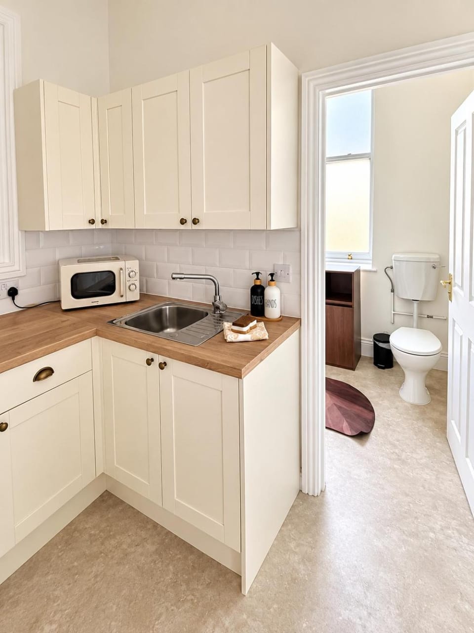 Bathroom, kitchen