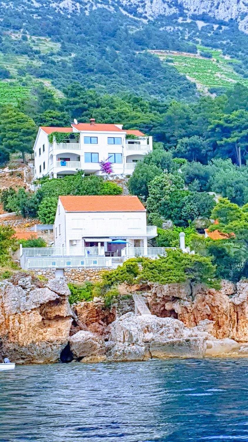 Neighbourhood, Natural landscape