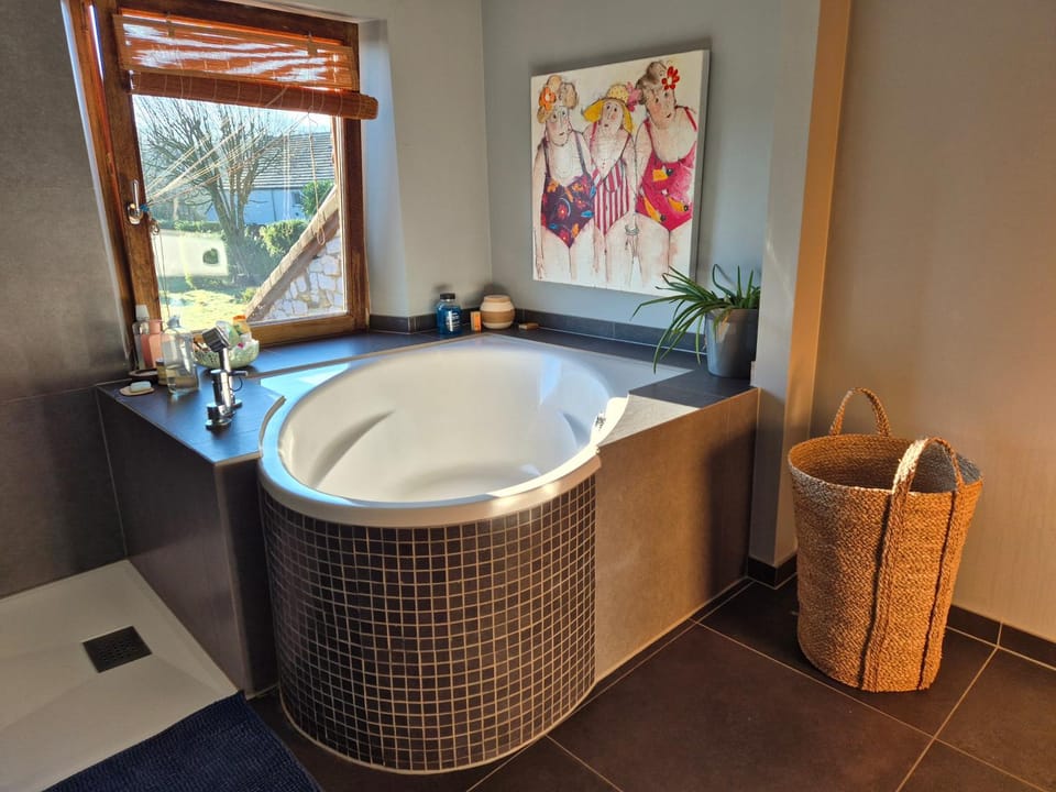 Bathroom, Bath