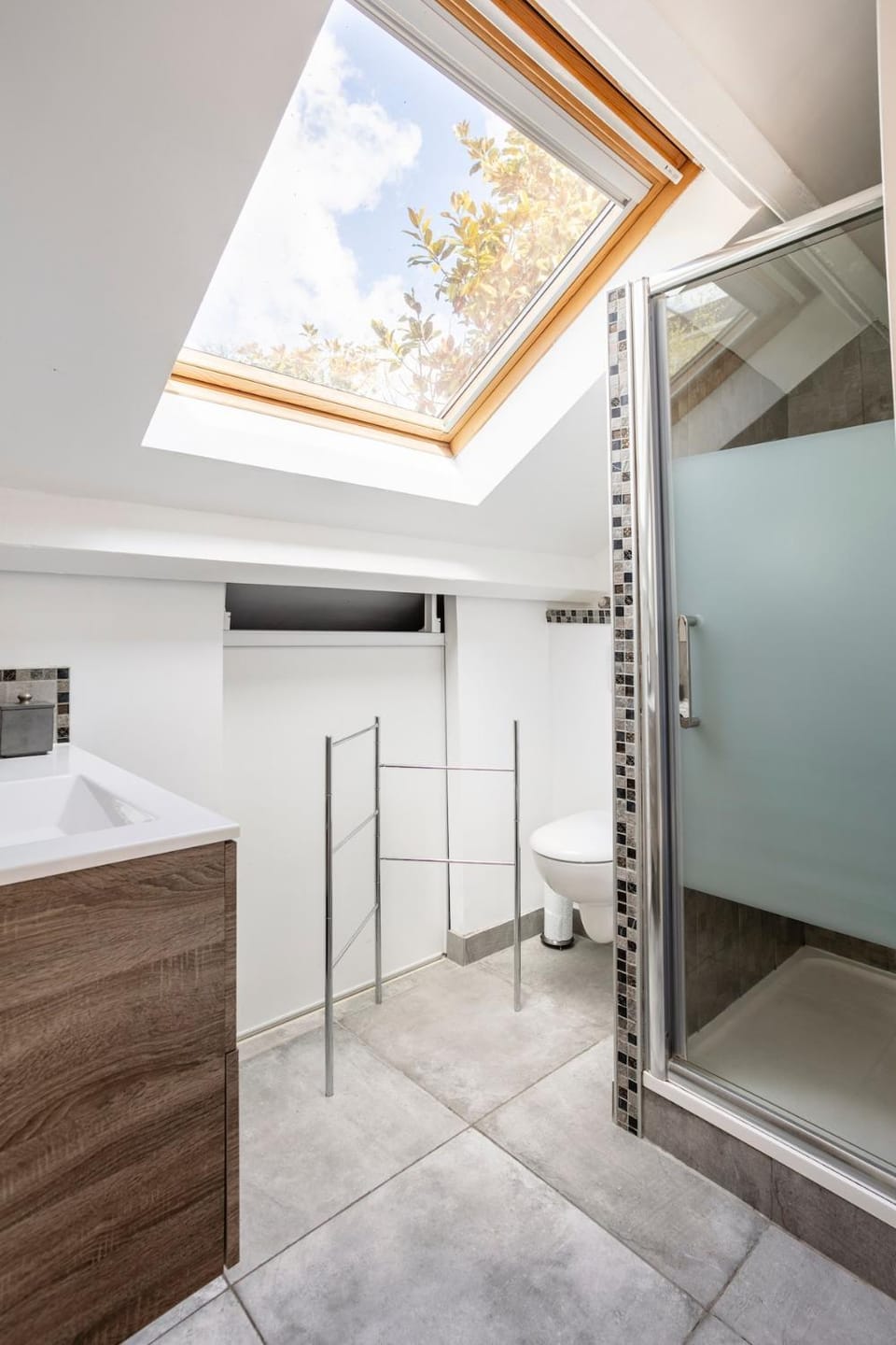 Villa Les Roses Bleues 20 minutes from Paris by RER Villa in Saint-Germain-en-Laye