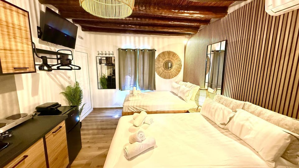 Property building, Living room, Bedroom
