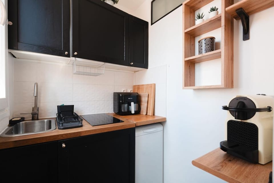 Jolie Studio Ideal pour professionnels et Couples proche Paris Apartment in Noisy-le-Grand