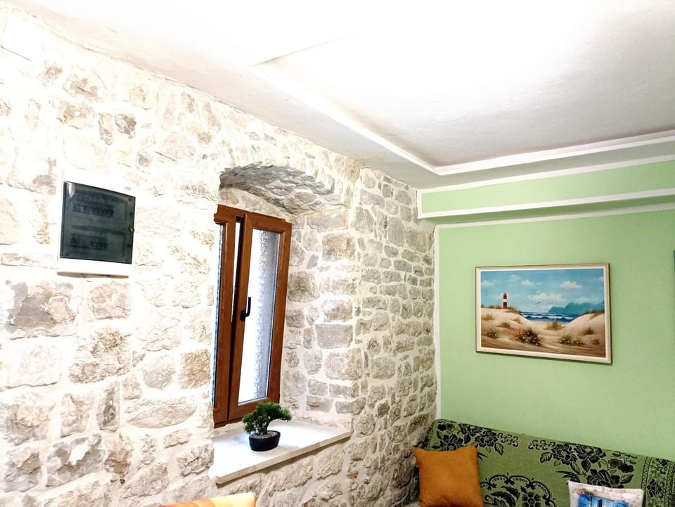 Old House Apartment in Montenegro