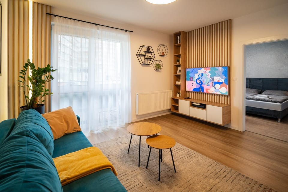 TV and multimedia, Balcony/Terrace, Living room