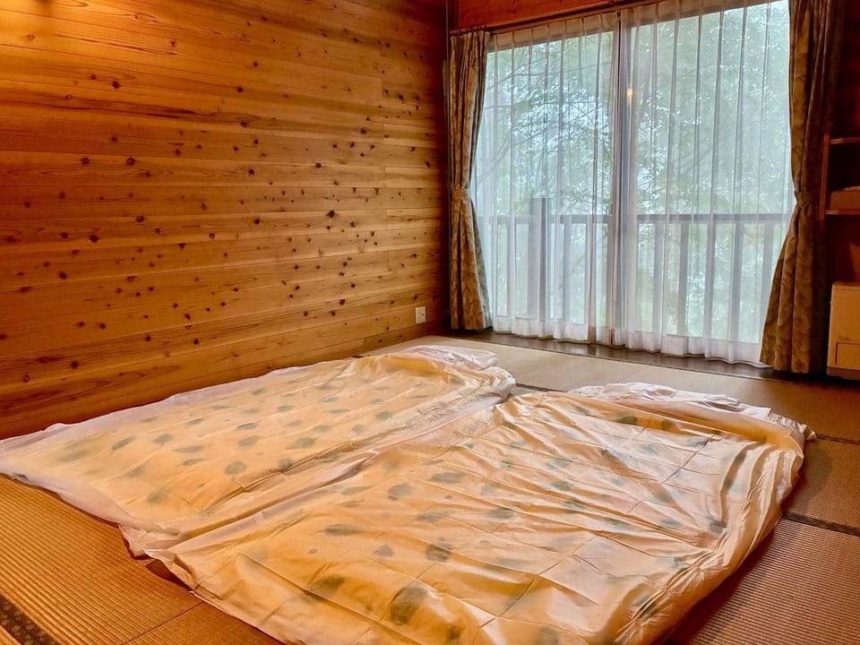 YOKOTE FOREST BASE コテージa棟 Campground/ 
RV Resort in Nagano Prefecture