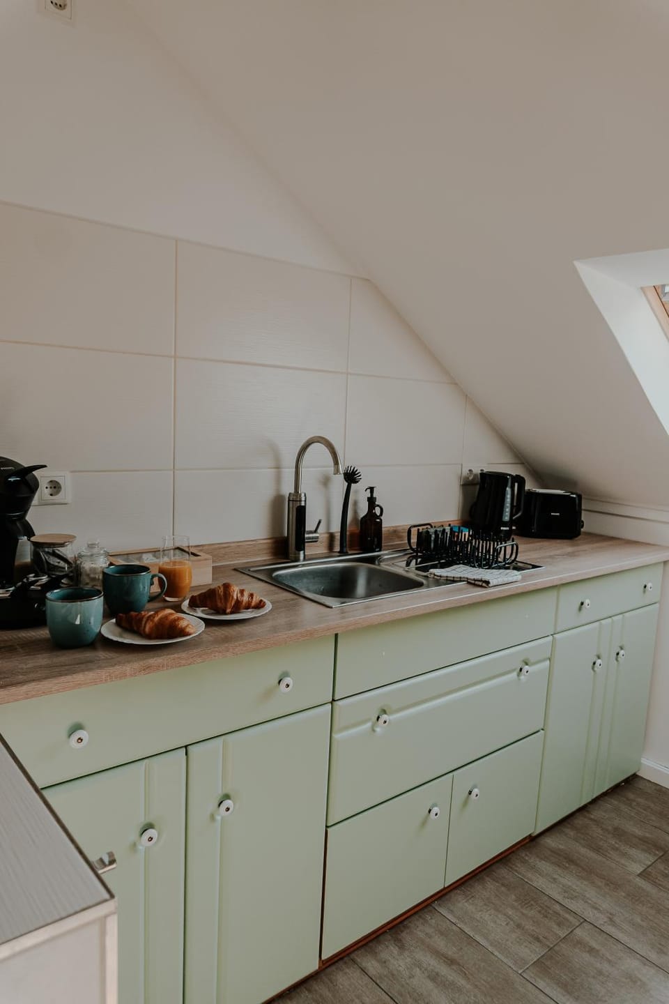 Kitchen or kitchenette