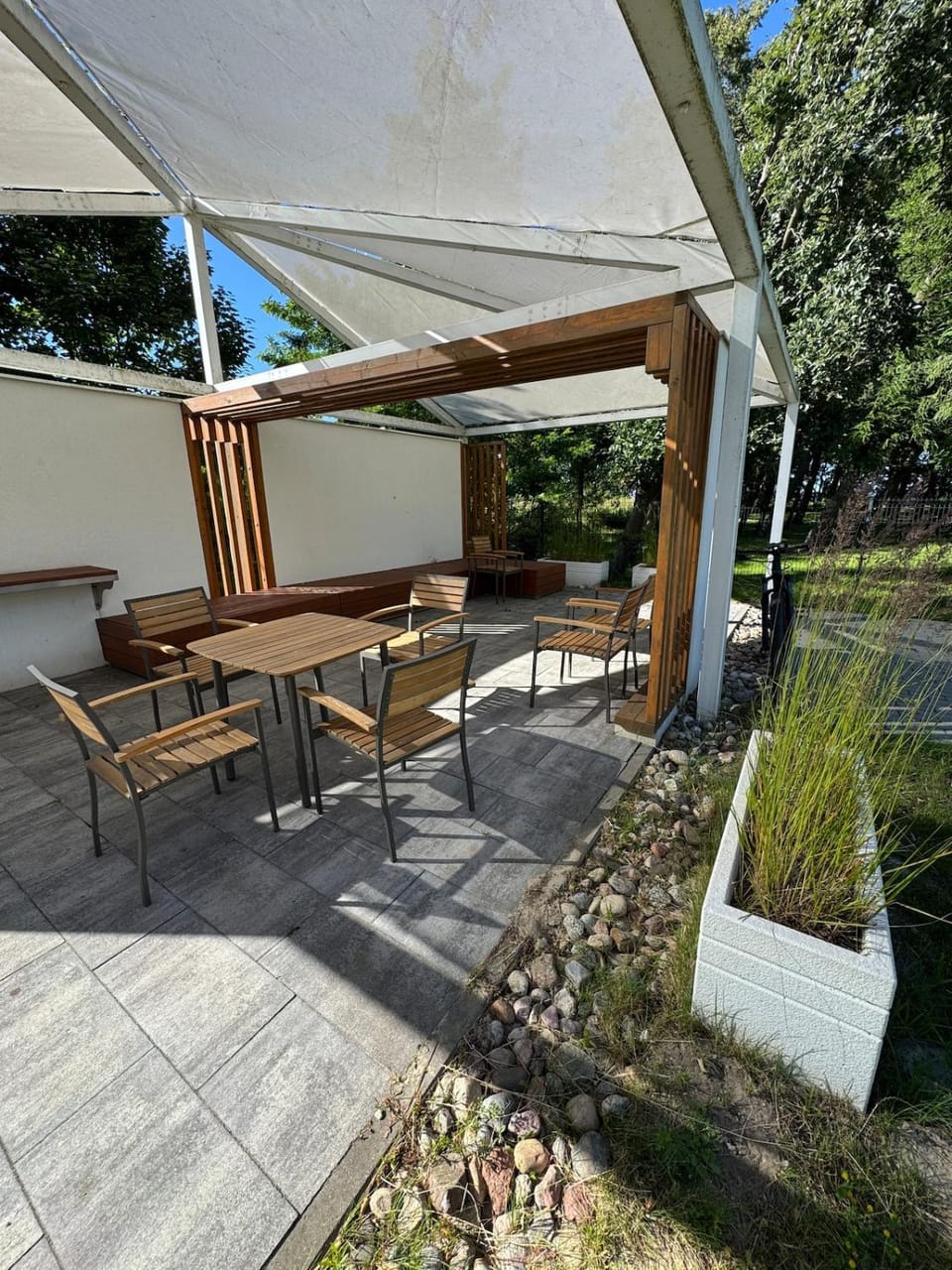 Property building, Seating area