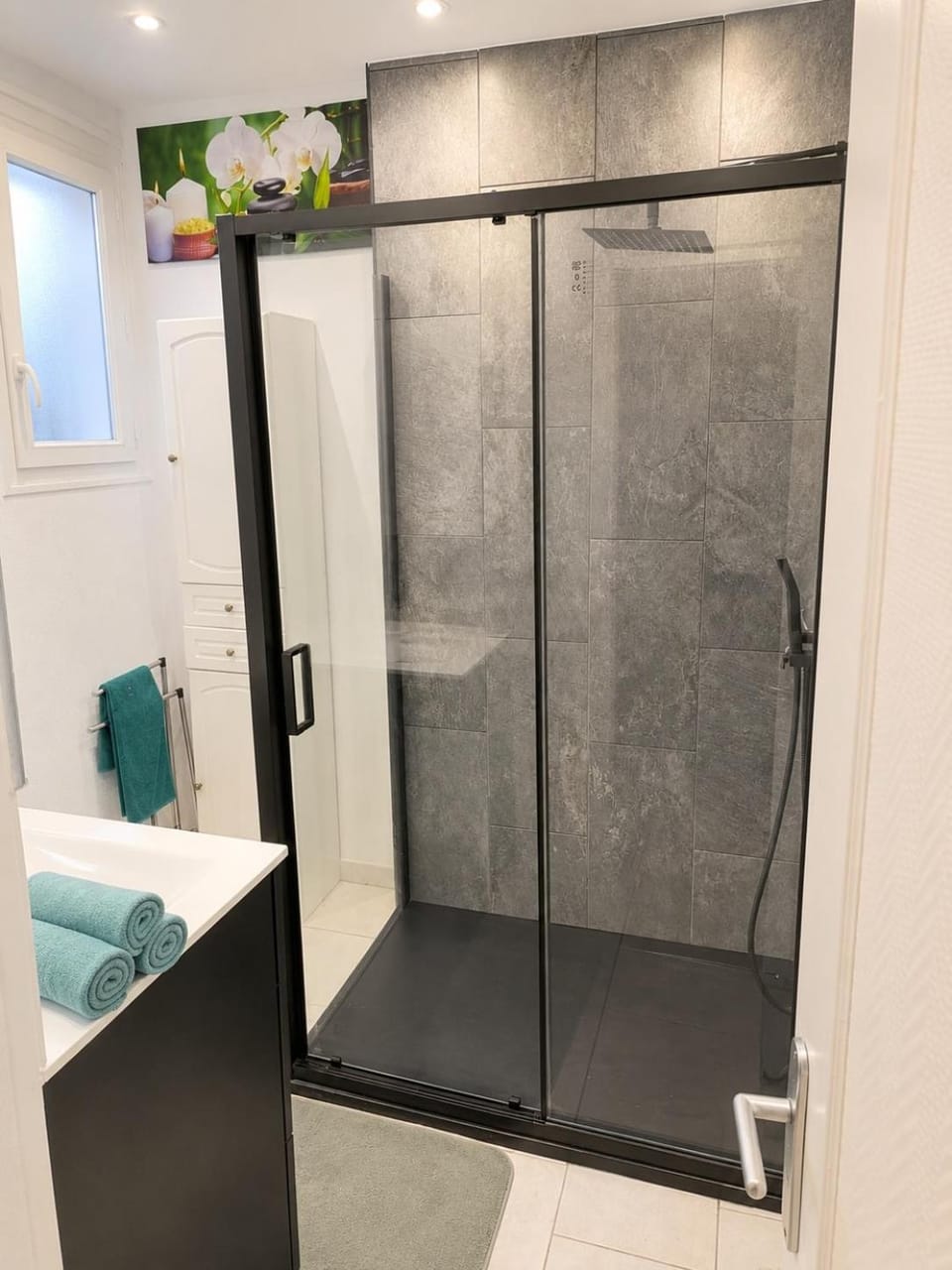 Shower, Bathroom, towels