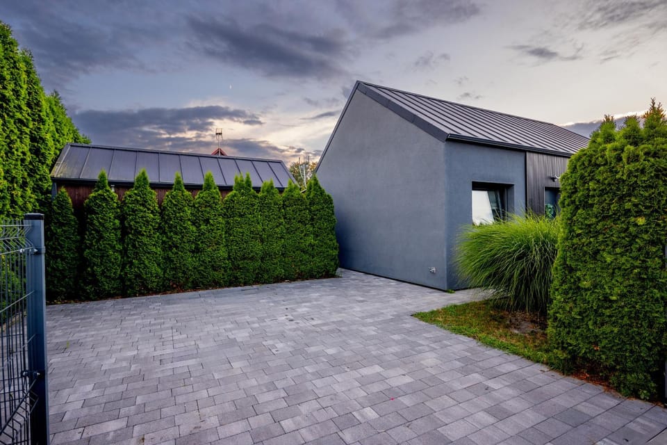 Property building, Garden