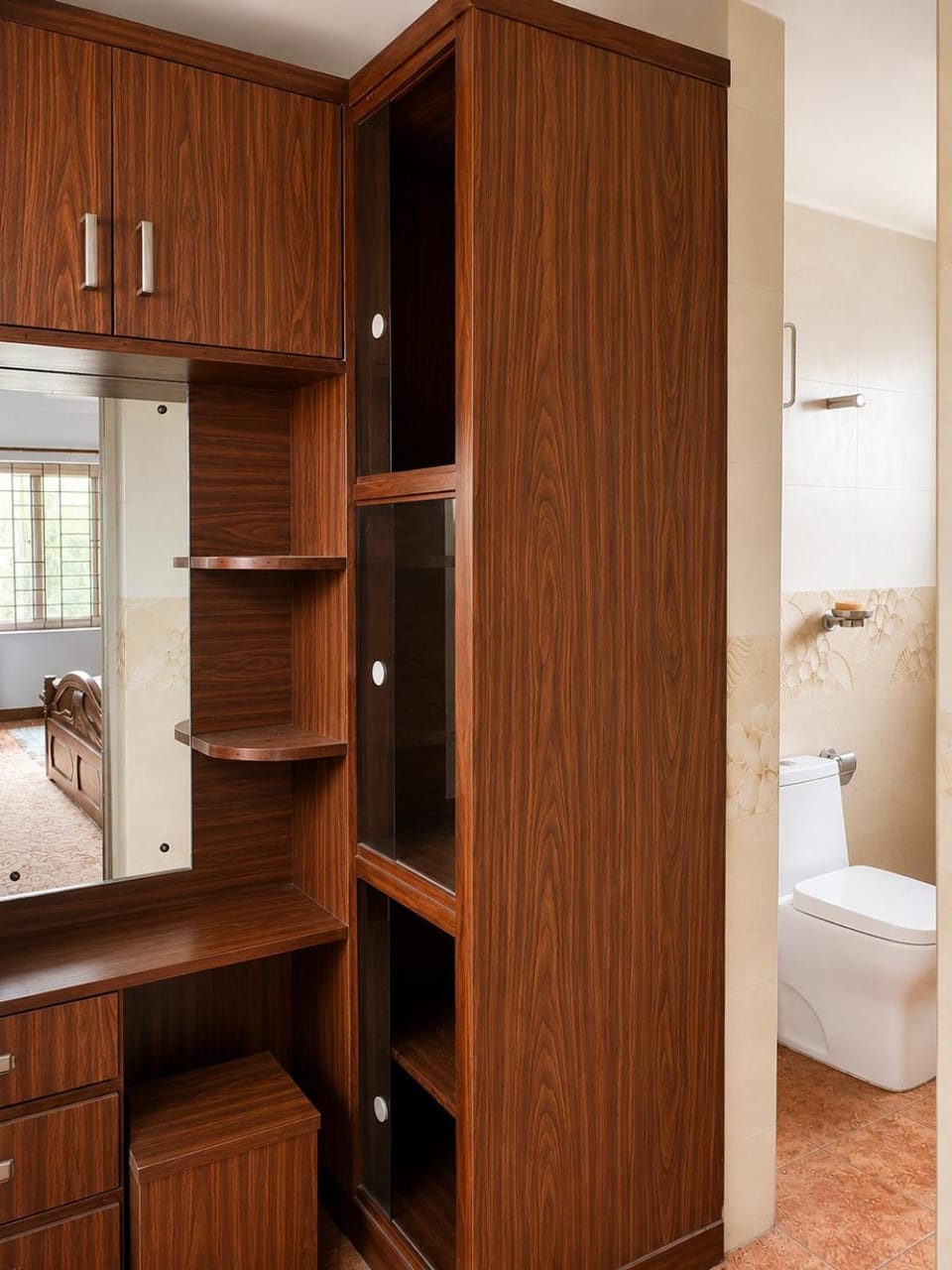 Toilet, Bathroom, wardrobe