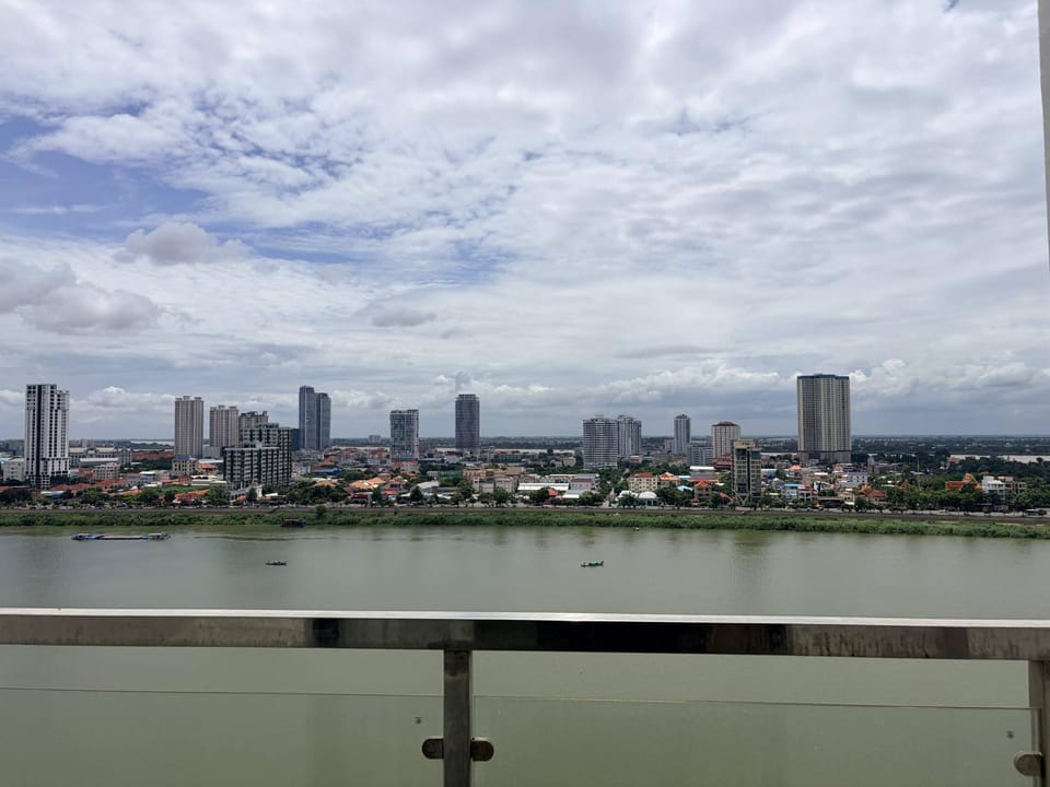 Day, View (from property/room), Balcony/Terrace, River view