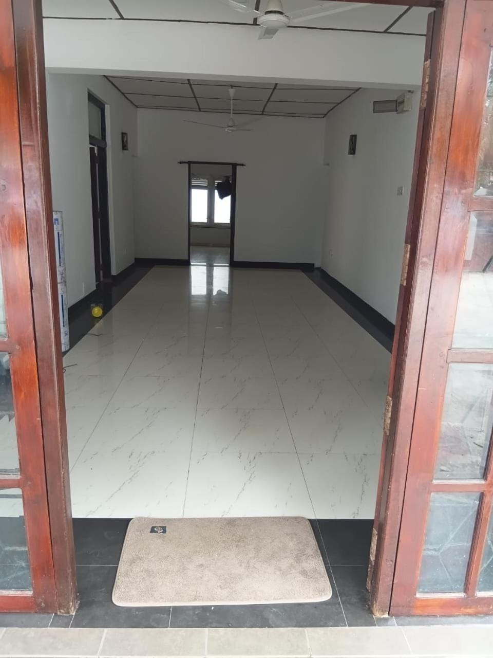 Sahansa hotel bambalpitya Bed and Breakfast in Colombo