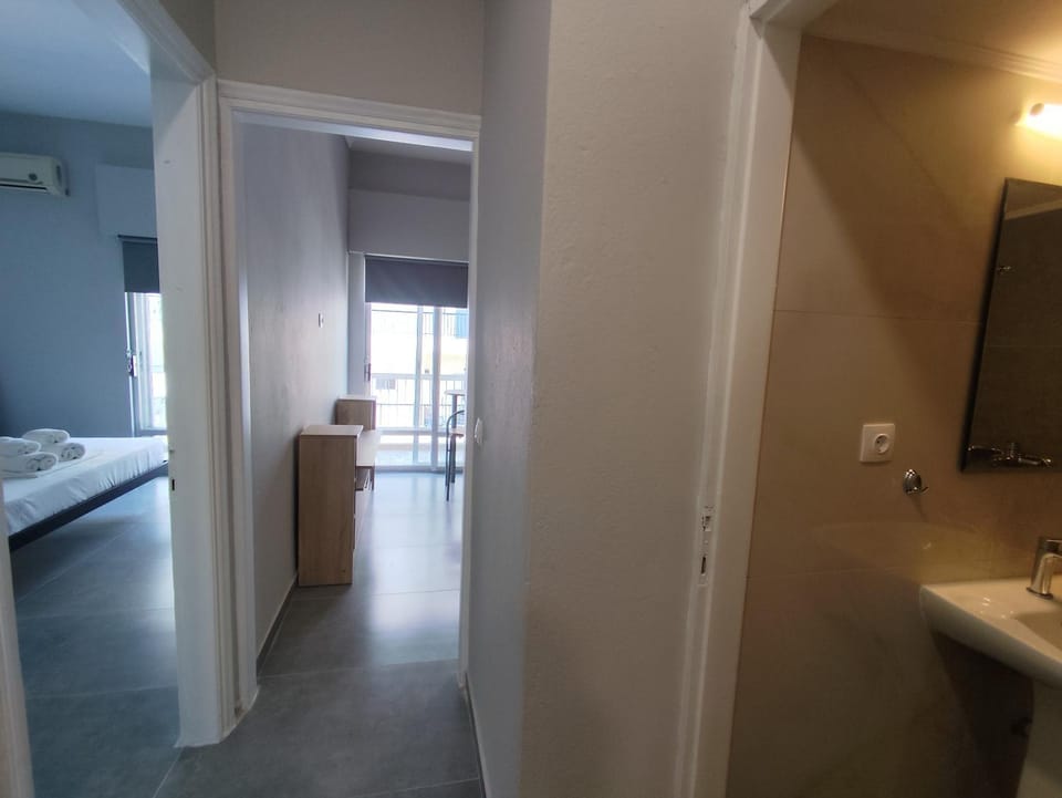Grey House Six2point Apartment in Decentralized Administration of Macedonia and Thrace