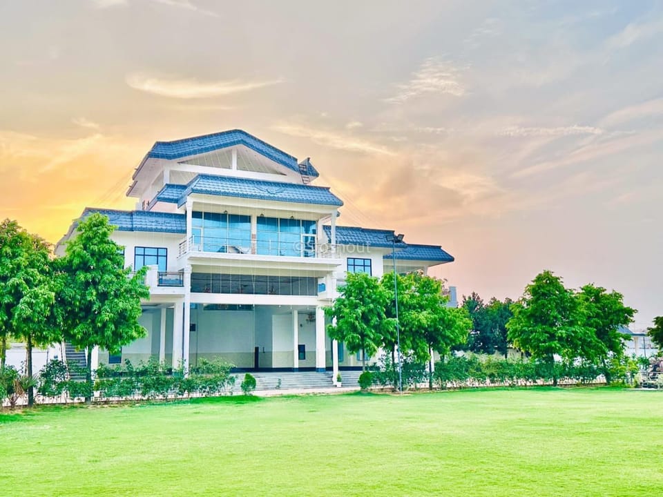 Aravali view Farmhouse Farm Stay in Gurugram