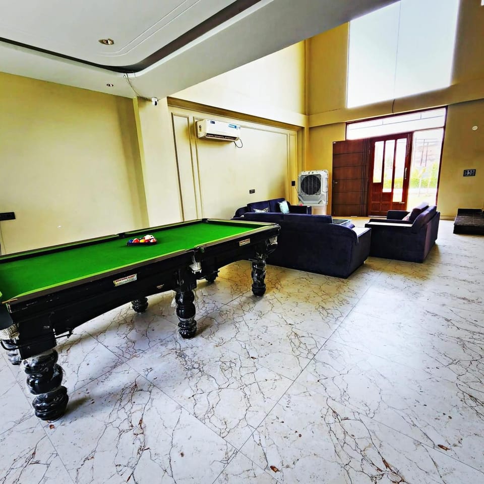 Aravali view Farmhouse Farm Stay in Gurugram