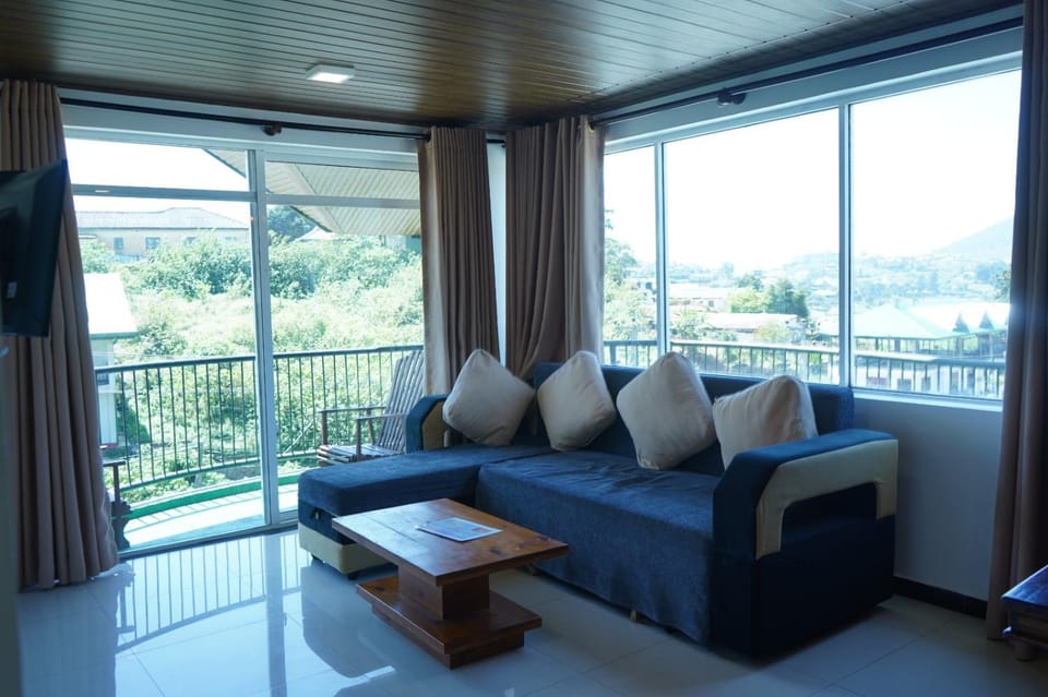 Nuwaraeliya Lake Infinity Luxury Villas Apartment in Nuwara Eliya