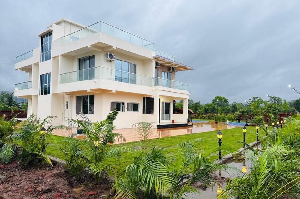 5BHK Private Pool Villa near Lonavala CosyCorridor Villa in Maharashtra