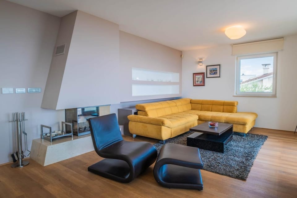 Quiet Living for Digital Nomads with Fast WiFi Vacation rental in Primorje-Gorski Kotar County