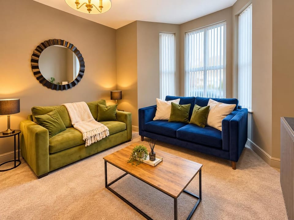 Communal lounge/ TV room, TV and multimedia, Living room, Seating area