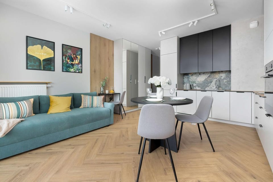 Kitchen or kitchenette, Seating area