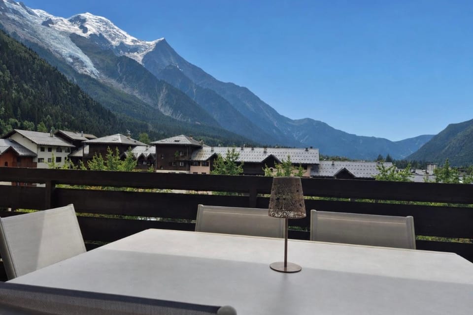 Chamonix 7p flat with balcony & parking Apartment in Chamonix