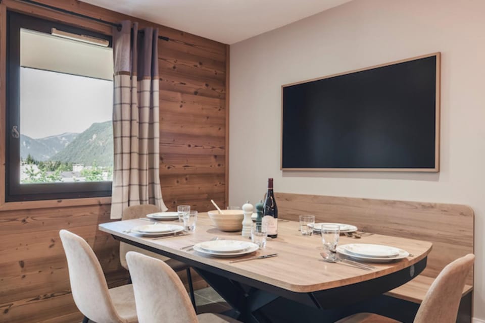 Chamonix 7p flat with balcony & parking Apartment in Chamonix