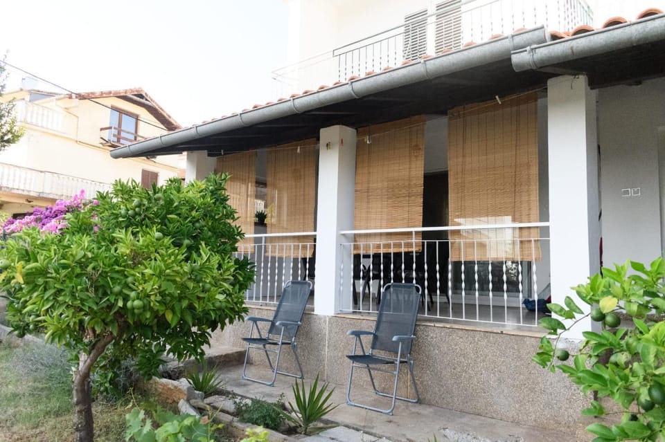 Garden, Balcony/Terrace