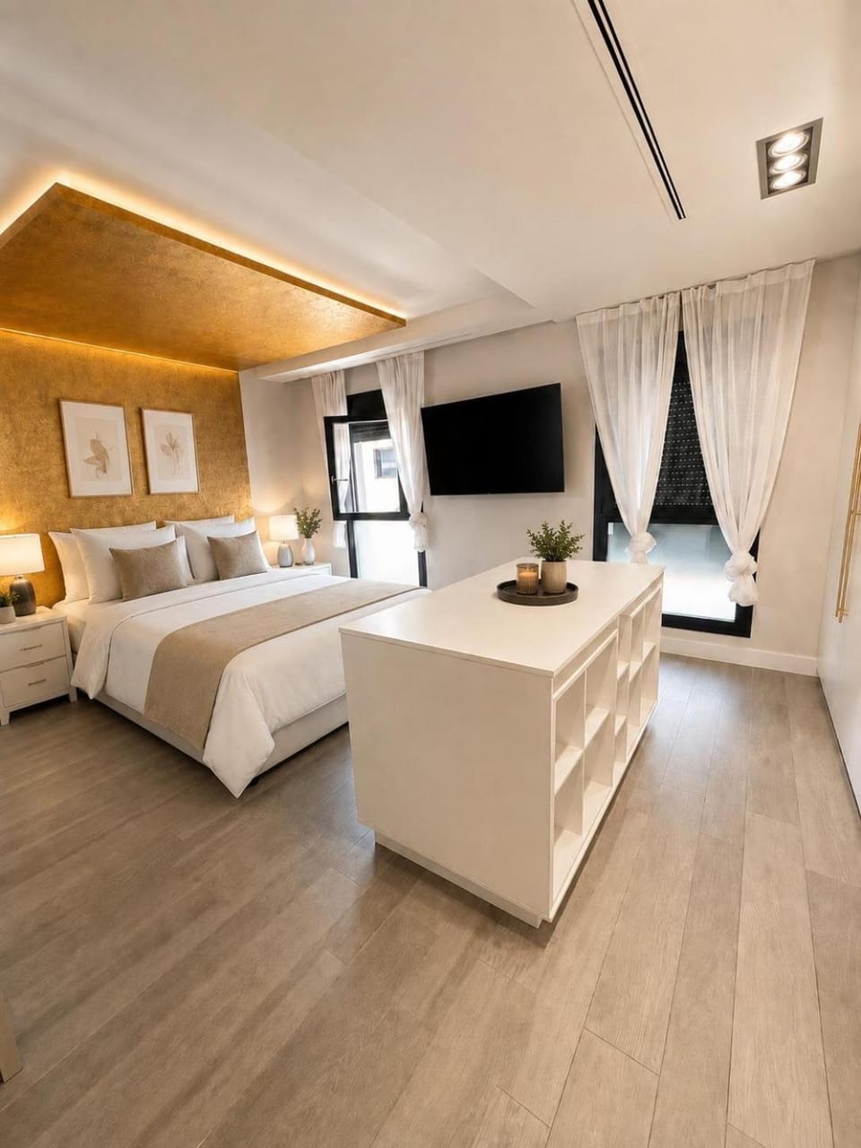 Bed, TV and multimedia, Photo of the whole room, Bedroom