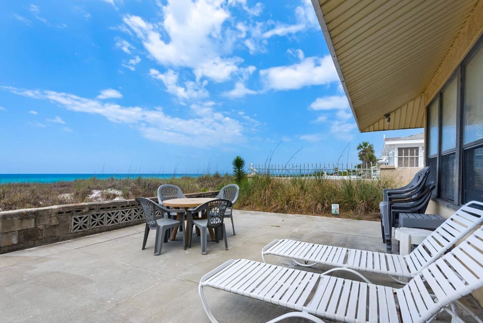 Large snowbird & dog-friendly beachfront home with WiFi & patio - steps to sand House in Panama City Beach
