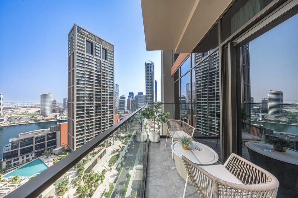 StayShort - Studio in Business Bay Sleeps 2 with Burj Views! Apartment in Dubai