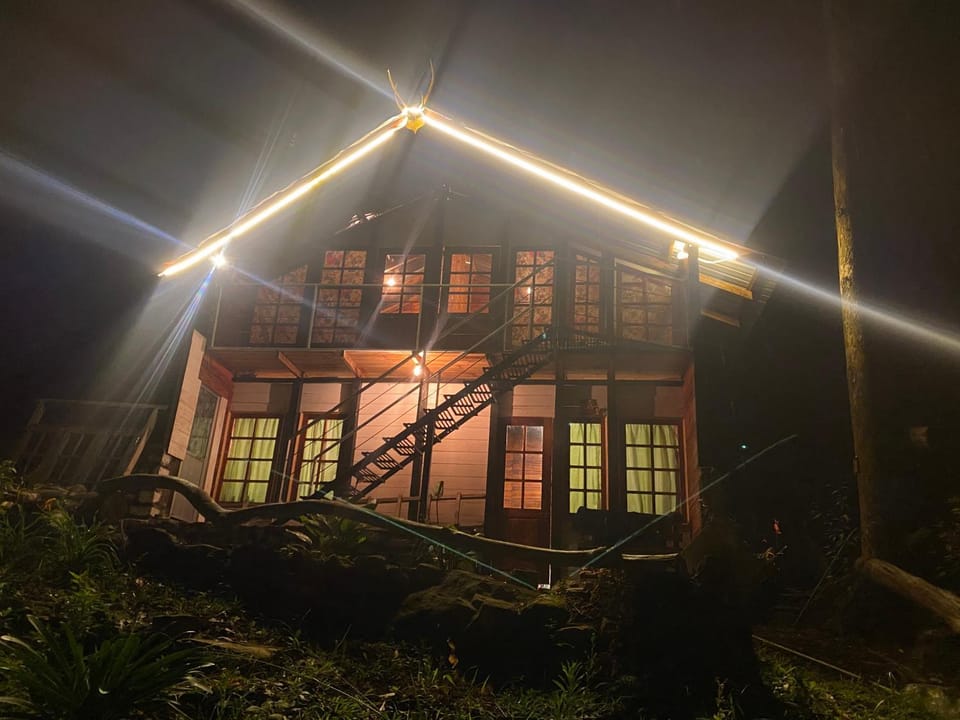 Aradya eco resort Bed and Breakfast in Central Province