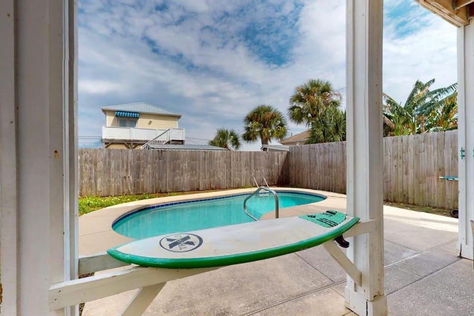 Dog-friendly home near beach with pool four balconies WD & AC House in Lower Grand Lagoon