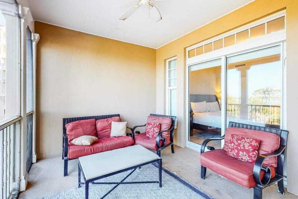 Snowbird-friendly condo with waterfront view WiFi AC access to pool hot tub House in Lower Grand Lagoon