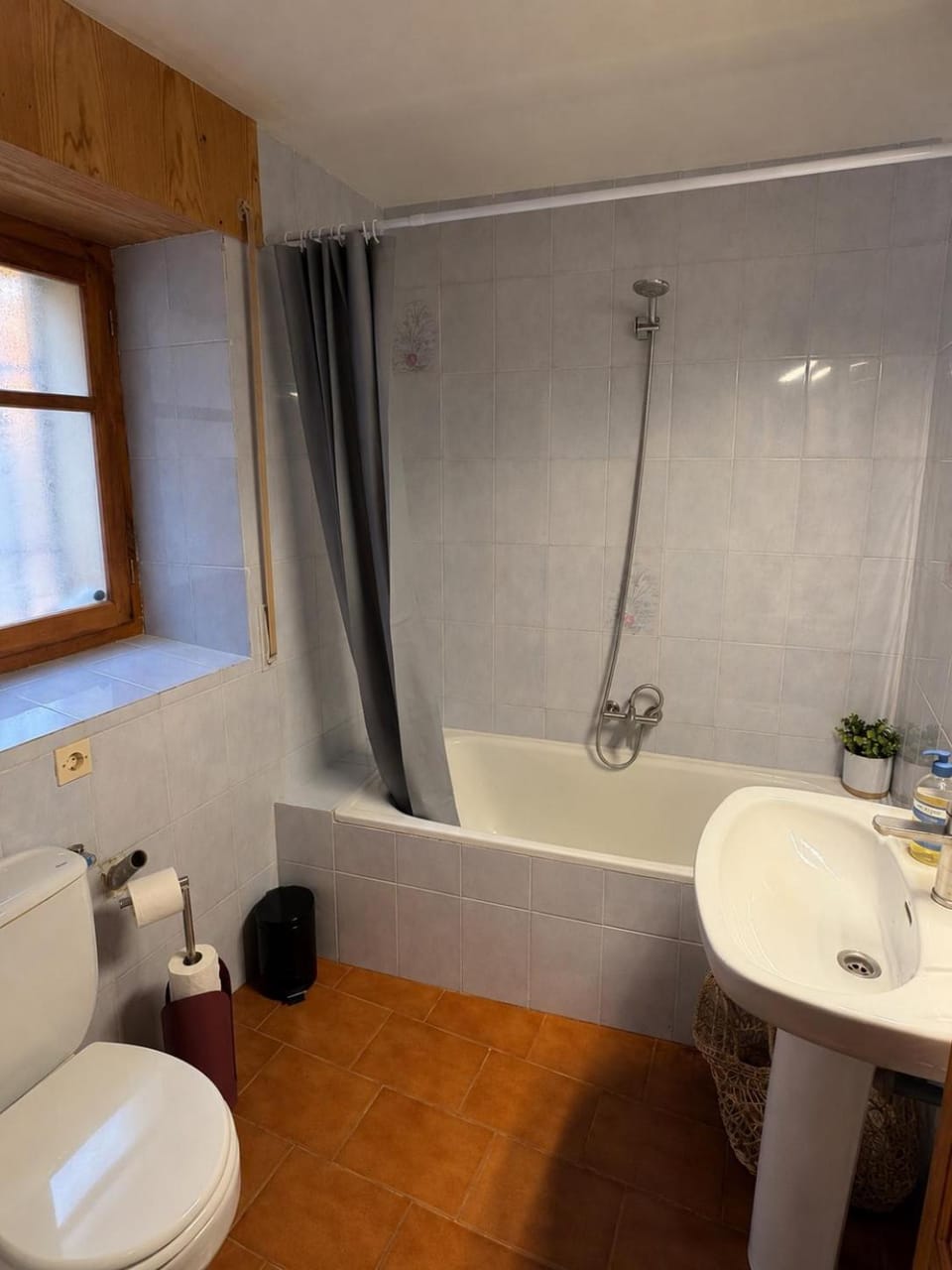 Bathroom, Bath