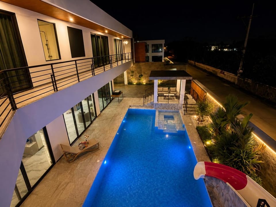 Night, Swimming pool, Swimming pool